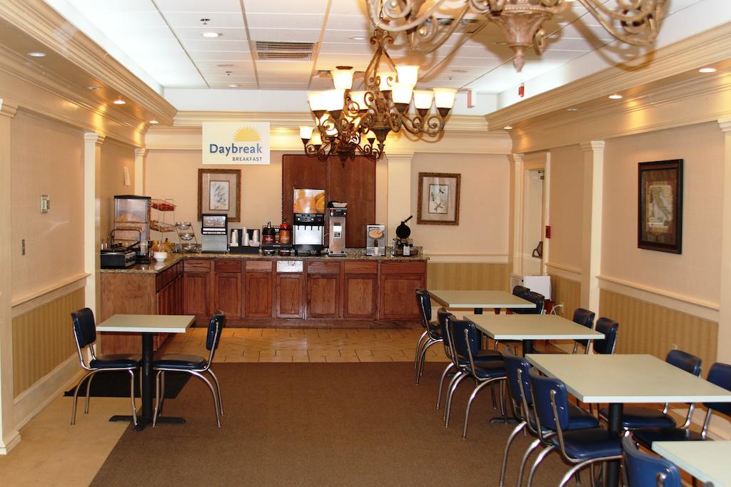 Days Inn By Wyndham Macon I-75 North Luaran gambar